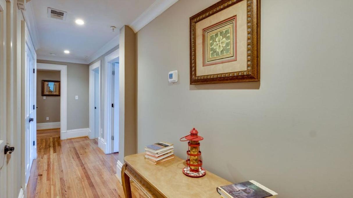 201 York #3 - Homey Downtown 2 Bedroom Steps From The River Savannah Exterior photo